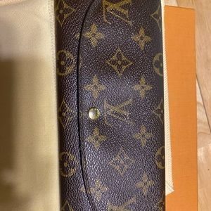 Louis Vuitton monogram wallet